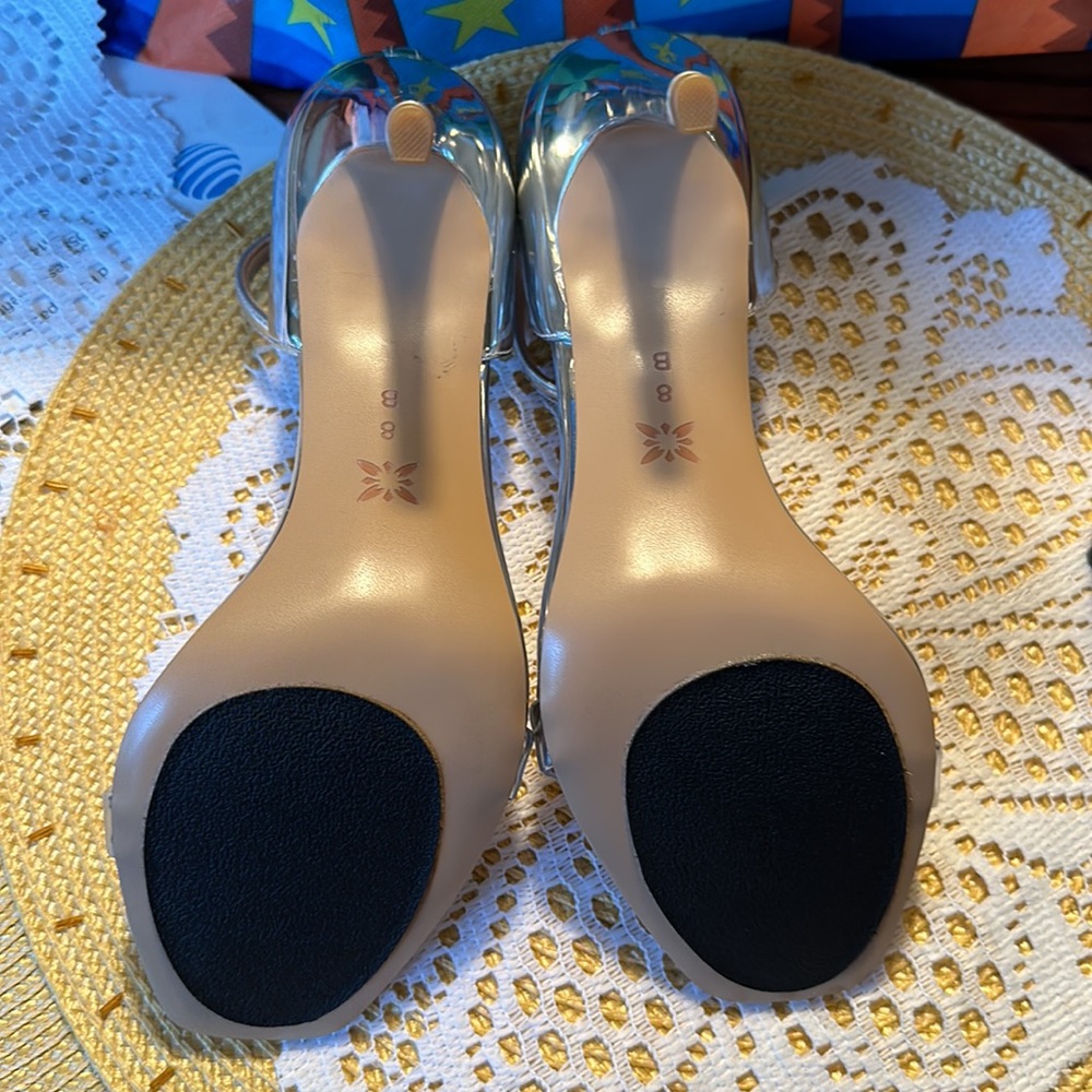 BCBGeneration size 8 dressy Silver Ankle Strap Dress Sandals - Picture 8 of 10